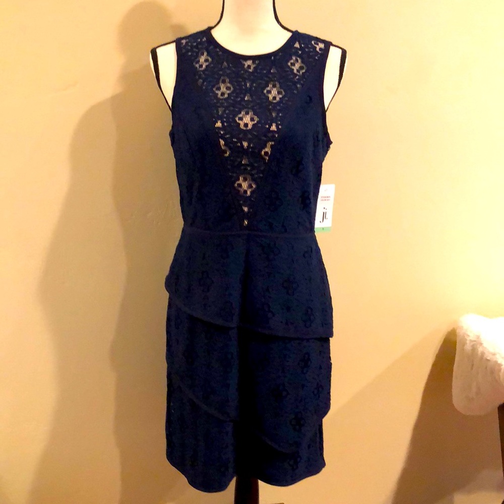 New! Women’s navy lace dress size 8